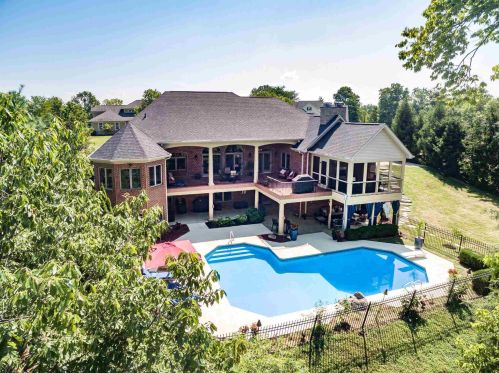 2009 Irmaleen Ln, Taylorsport, KY 41048-7382