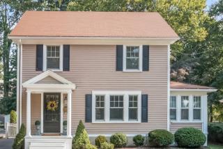 124 Nichols Ave, Fairfield, CT 06825-1928