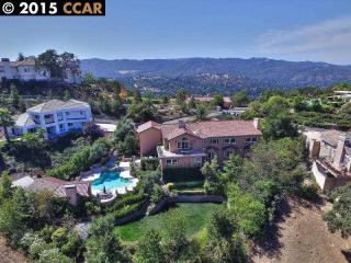 523 Oakshire Pl, Alamo, CA 94507-2327