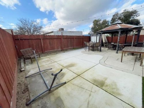 2829 Park Pl, Modesto CA  95350-0243 exterior