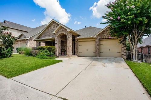 703 Westbury Ln, Georgetown TX  78633-1849 exterior