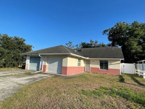7626 Lake Gandy Cir, Orlando, FL 32810-2876