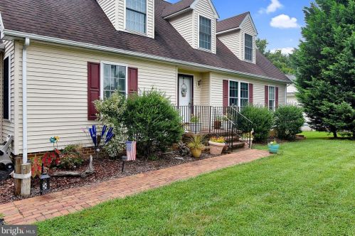 2922 Independence Dr, Montross, VA 22520-8844