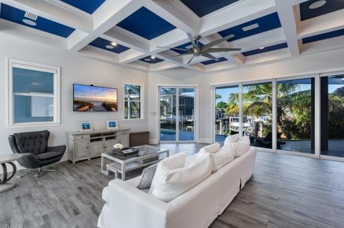 356 Heathwood Dr, Marco Island FL  34145-0050 exterior