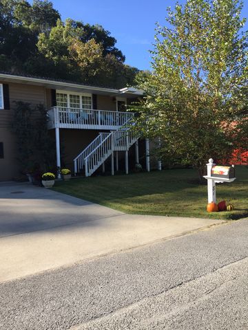 81 Wilson Dr, South Williamson, KY 41503-3959