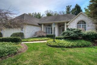 7511 Hollow Creek Dr, Toledo, OH 43617-1653