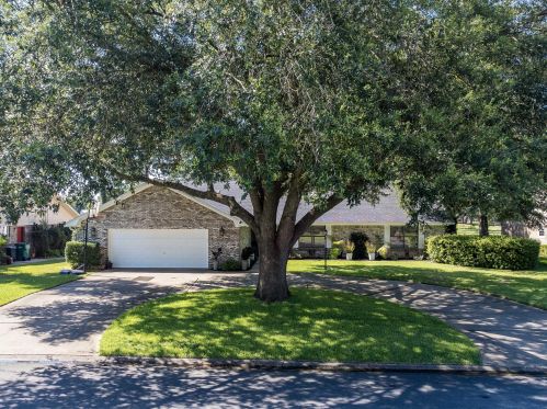 71 Lk Lorraine Cir, Shalimar FL  32579-1617 exterior