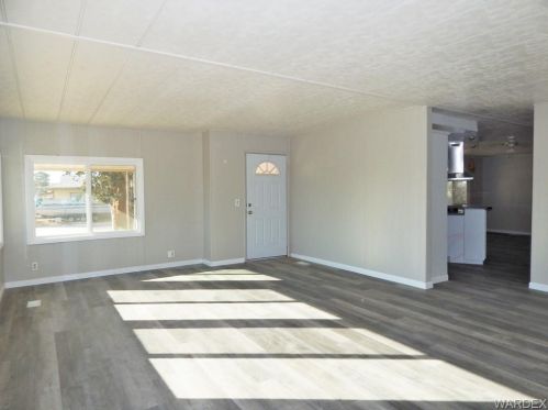 8277 Green Valley Rd, Mohave Valley, AZ 86440-9213