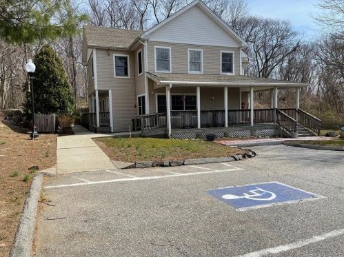 542 Long Hill Rd, Groton, CT 06340-4108