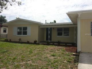1654 Hastings St, Orlando, FL 32808-6120