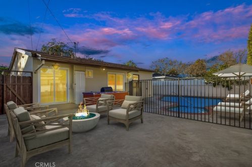 5842 Woodruff Ave, Lakewood CA  90713-1528 exterior