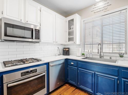 6282 Via Trato, Carlsbad CA  92009-6084 exterior