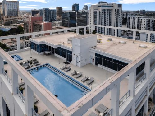 260 Osceola Ave, Orlando FL  32801-2811 exterior