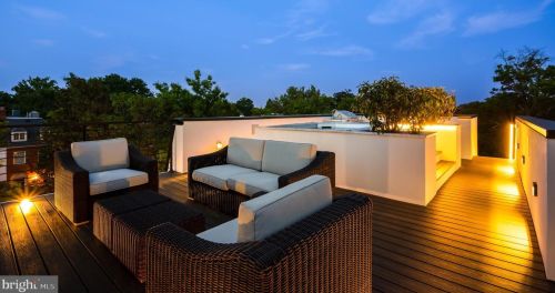 3302 Cleveland Ave, Washington DC 20008-3456 exterior