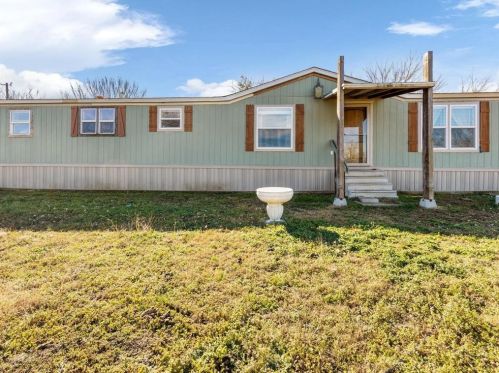 158 Mill Branch Ln, Weatherford, TX 76085-3878
