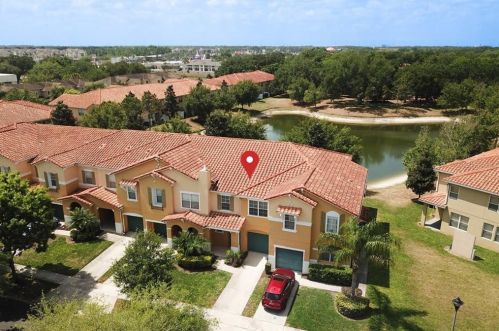 3060 Seaview Castle Dr, Kissimmee, FL 34746-5533