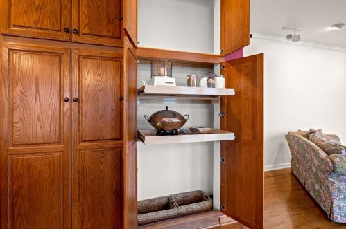 1018 Old Orchard Dr, Gibsonia PA  15044-6080 exterior