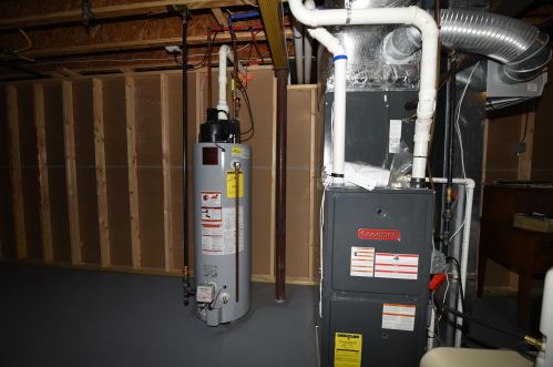 16 Chadwick Ct, Mashpee MA 02649-2892 exterior