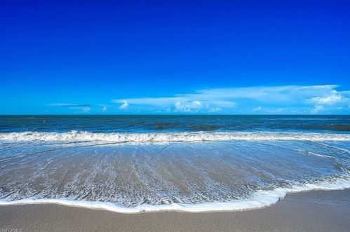250 Gabriel Cir, Naples FL  34104-5446 exterior