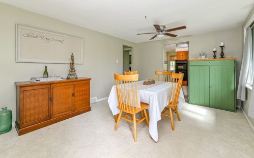 2567 Aldon Dr, Sewickley PA  15143-8612 exterior