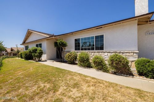 3525 La Mesa Ave, Simi Valley, CA 93063-1221