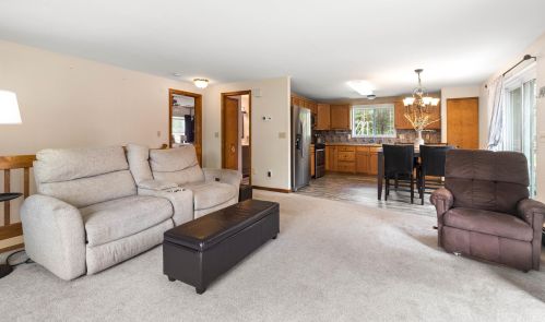 61 Caleb Dr, Danville NH  03819-3017 exterior