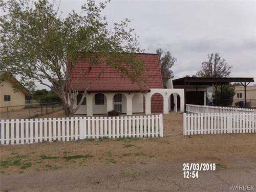 8720 Cedar St, Mohave Valley, AZ 86440-9364