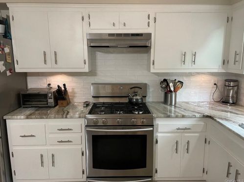 1 Parkside Dr, Airmont NY  10901-7601 exterior