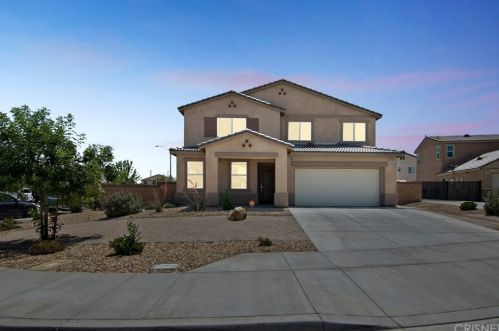 44134 Chaparral Dr, Lancaster, CA 93536-6351