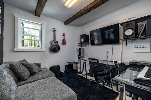 17320 Whirley Rd, Lutz FL  33558-4827 exterior