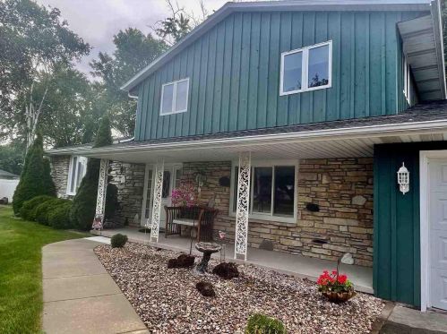 2753 Otto Ct, Green Bay, WI 54313-5827