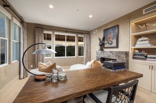 12 Tidal Surf, Newport Beach CA  92657-1905 exterior