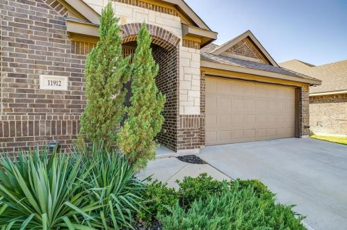 11912 Bexley Dr, Burleson TX  76028-0256 exterior