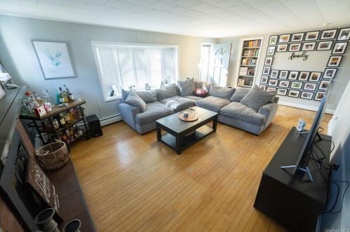 2 Brisman Dr, Thiells NY  10984-1439 exterior