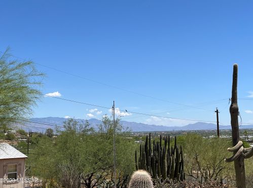 4940 Jamaica Way, Tucson, AZ 85746-1106