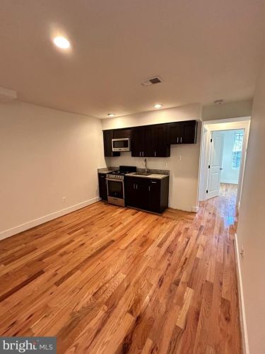 58 Galveston Pl, Washington DC  20032-2049 exterior