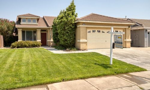 5406 Etherington Ct, Riverbank, CA 95367-9404