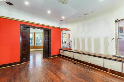 1115 Chestnut St, Oakland CA 94607-2874 exterior