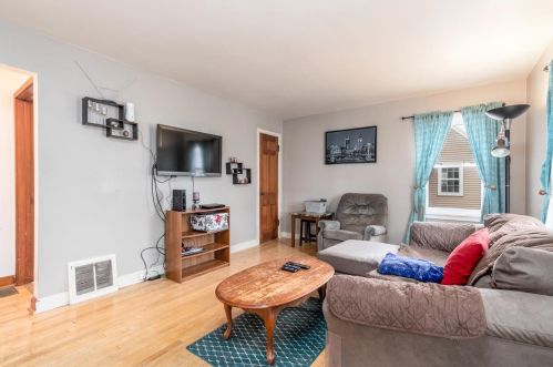 1016 Marquette Ave, Green Bay, WI 54304-2416