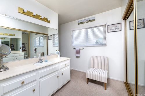 11801 La Serna Dr, Whittier CA  90604-3250 exterior