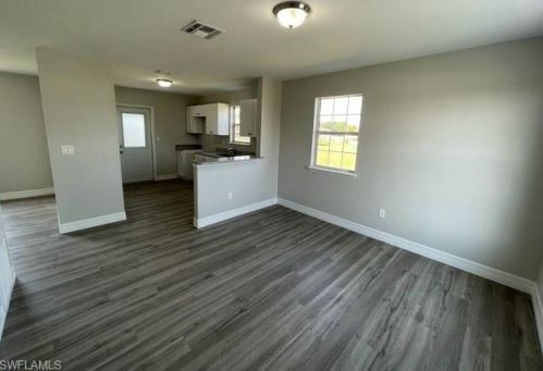 4105 23rd St, Lehigh Acres, FL 33976-3339