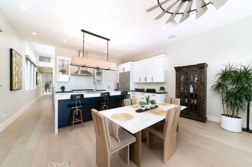 231 Seal Beach Blvd, Seal Beach CA  90740-2633 exterior