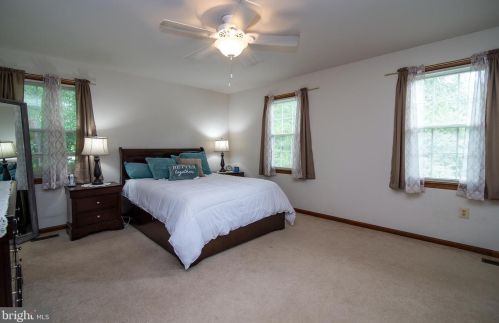 6104 Fox Point Rd, Fredericksburg VA  22407-8330 exterior