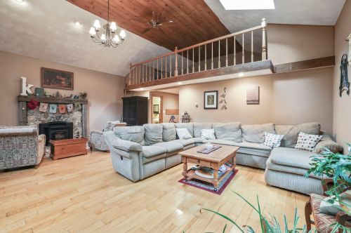 91 Hamwoods Rd, Alton NH  03809-5038 exterior