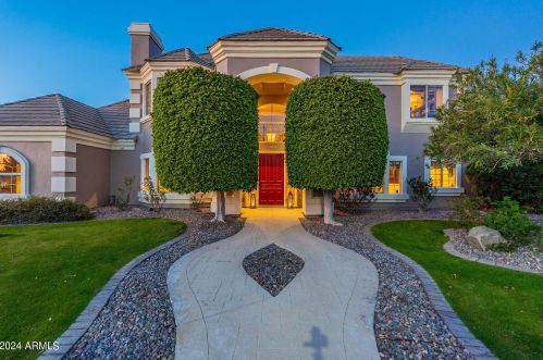4664 Grove Cir, Mesa, AZ 85206-3348