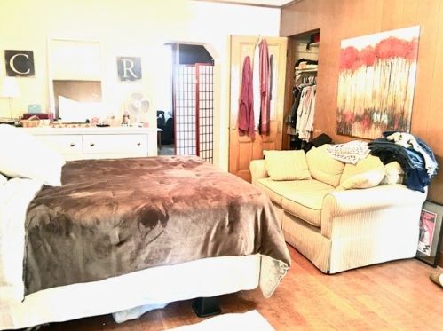 1958 Beckert Ave, Pittsburgh PA  15212-1408 exterior