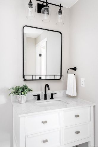 645 Newton St, Denver CO  80219-2631 exterior