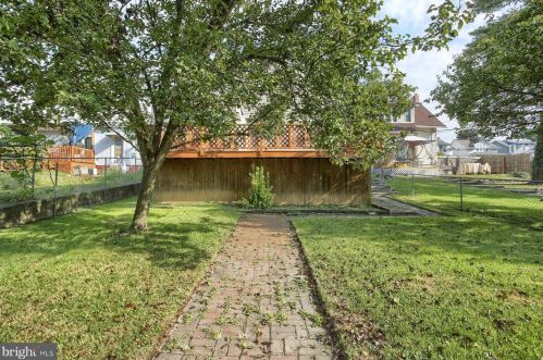 2749 Boas St, Harrisburg, PA 17103-2026