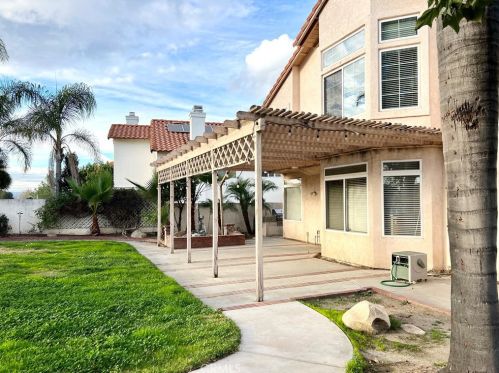 32005 Corte Eldorado, Temecula CA  92592-1033 exterior