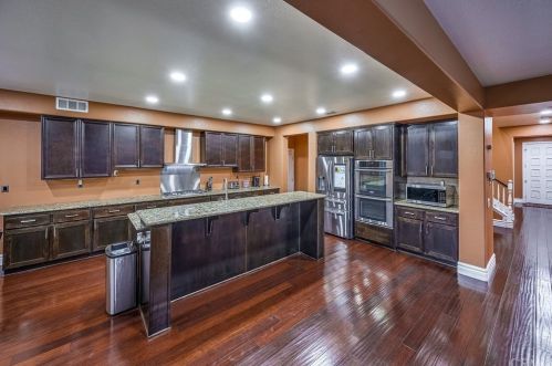 34652 Boros Blvd, Beaumont CA  92223-7466 exterior